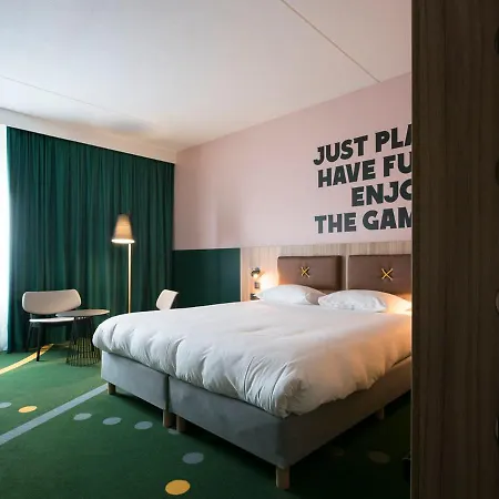 Hup Hotel 4*