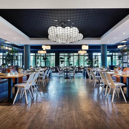 Hup Hotel
