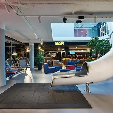 Hup Hotel